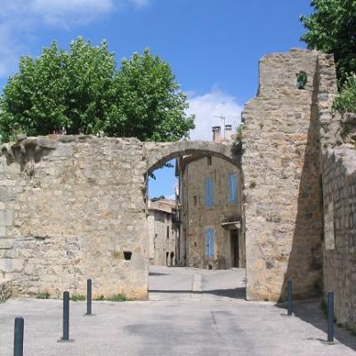 Visit lagrasse aude and learn french